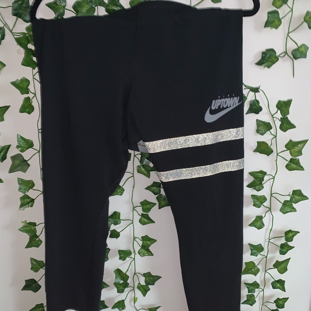 Nike Uptown Leggings Red/Grey Detailing
